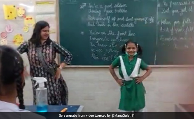 Viral Video: Delhi School Teacher Dances With Students On Haryanvi Song, Internet Amazed
