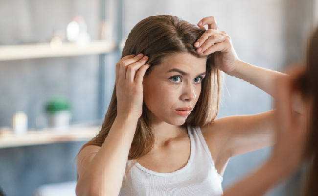Here's Your Guide To Deal With Flaky Scalp