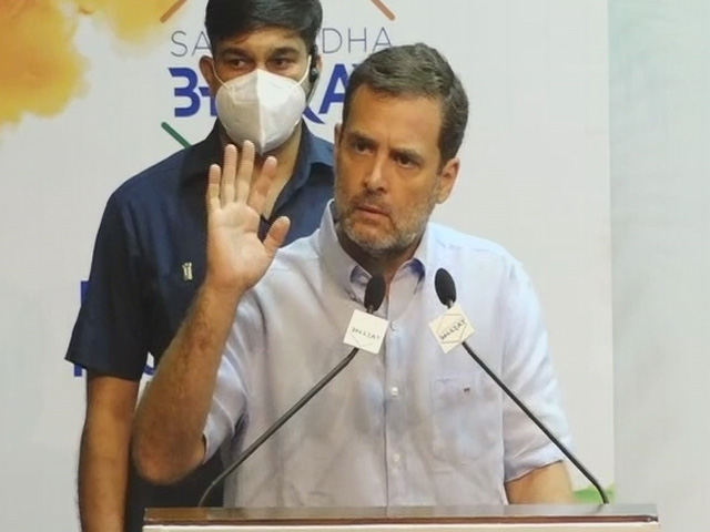 'अनुशासनहीनता बर्दाश्त नहीं की जाएगी', तेलंगाना में पार्टी कार्यकर्ताओं को राहुल गांधी का संदेश