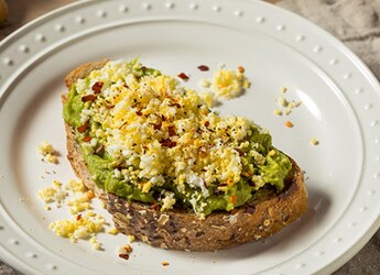 We Tried Making The Viral Grated Egg Avocado Toast And The Result Was Mind-Blowing We Tried Making The Viral Grated Egg Avocado Toast And The Result Was Mind-Blowing