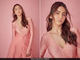 "Pink Panther" Rakul Preet Singh Strides Fashionably In A Monochrome Outfit "Pink Panther" Rakul Preet Singh Strides Fashionably In A Monochrome Outfit