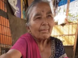 Watch: 70-Year-Old Lady Selling Fresh Food For Low Price Gains Praise From The Internet Watch: 70-Year-Old Lady Selling Fresh Food For Low Price Gains Praise From The Internet