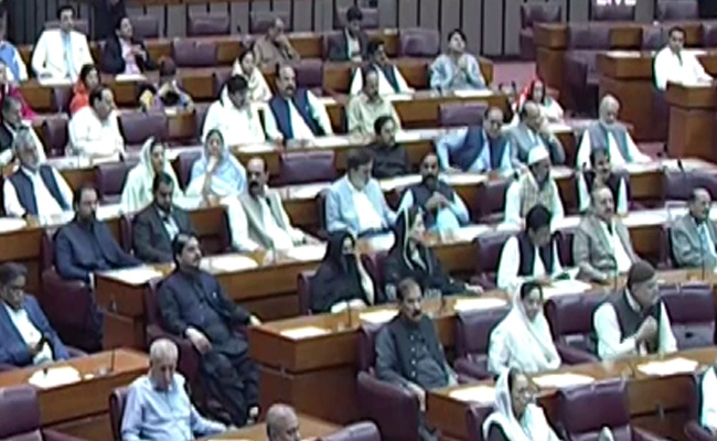 Pak Supreme Court Order Calling For No-Trust Vote Challenged: 10 Points