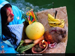 Chhath Puja 2023: इस तिथि से होगी छठ की शुरूआत, जानें सही तिथि, कथा और भोग रेसिपी Chhath Puja 2023: इस तिथि से होगी छठ की शुरूआत, जानें सही तिथि, कथा और भोग रेसिपी