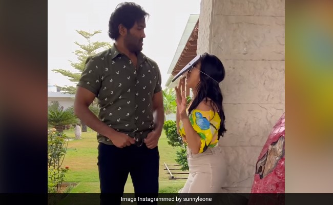 Sunny Leone Tries To Scare Vishnu Manchu. See His Epic Reaction