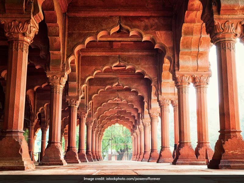 5 Must-Visit Places In India With A Glorious Historical Background
