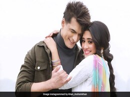 सरसों के खेत में राज और सिमरन बन इश्क फरमाते दिखे YRKKH फेम Shivangi Joshi और Mohsin Khan, वीडियो दो करोड़ के पार सरसों के खेत में राज और सिमरन बन इश्क फरमाते दिखे YRKKH फेम Shivangi Joshi और Mohsin Khan, वीडियो दो करोड़ के पार