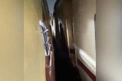 3 Coaches Of Puducherry Express Derail In Mumbai 3 Coaches Of Puducherry Express Derail In Mumbai