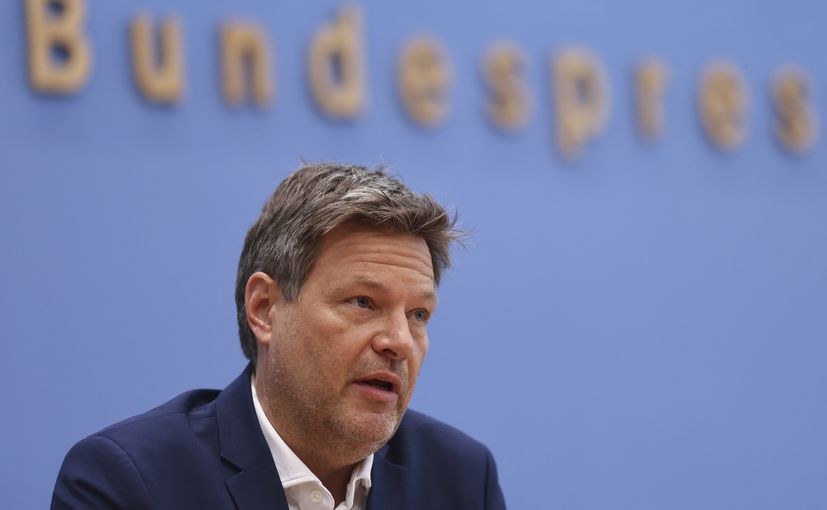 Germans Should Save Energy To Put Pressure On Russia - Report