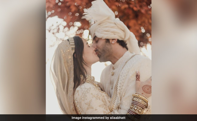 Ranbir Kapoor, Alia Bhatt Wedding: Messages From Samantha Ruth Prabhu, Anushka Sharma And Other Stars