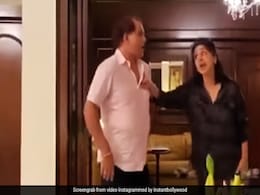 बेटे की शादी में माधुरी दीक्षित के गाने पर पर झूमकर डांस करती दिखीं नीतू कपूर, देखें VIDEO बेटे की शादी में माधुरी दीक्षित के गाने पर पर झूमकर डांस करती दिखीं नीतू कपूर, देखें VIDEO