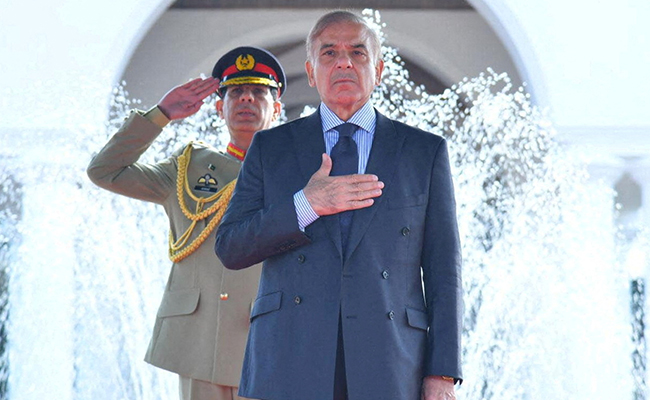New Pak PM Shehbaz Sharif's Cabinet Takes Oath