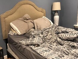 इस तस्वीर में कहां छिपा है कुत्ता? अगर पता चले तो 13 सेकंड में बताइए इस तस्वीर में कहां छिपा है कुत्ता? अगर पता चले तो 13 सेकंड में बताइए