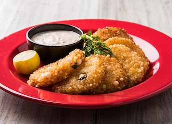 Navratri 2022: This Sabudana Toast Will Satisfy Your Cravings In 15 Mins Navratri 2022: This Sabudana Toast Will Satisfy Your Cravings In 15 Mins