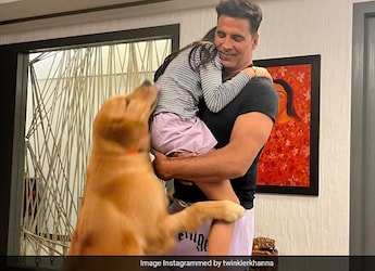 Akshay Kumar Enjoys Plucking Fruits With His Kids - Watch Adorable Video