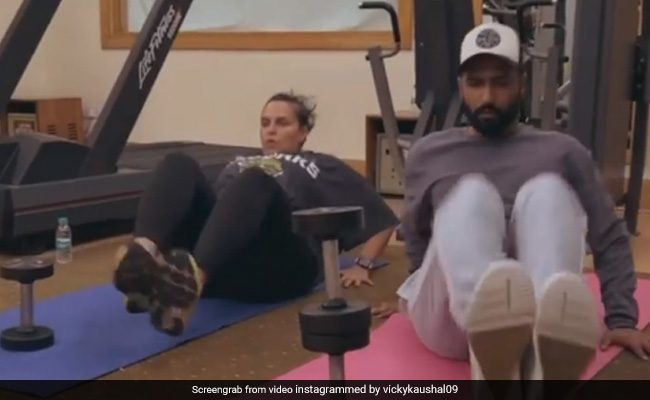 Vicky Kaushal Vs Neha Dhupia In The Gym. Guess Who Won?