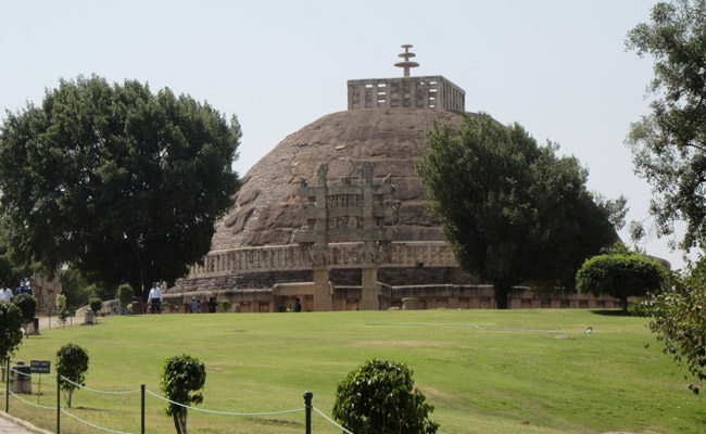 सर्दियों में धूप और शांति की है तलाश, बना लीजिए सांची जाने का प्लान, जानिए क्या-क्या है सोलर सिटी में?