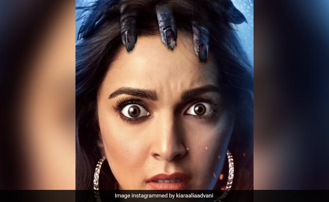 First Look: Kiara Advani As Reet In <i>Bhool Bhulaiyaa 2</i> - "She's Not So Sweet"