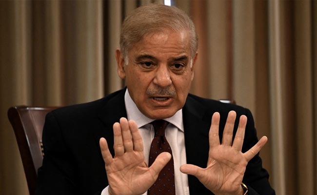 "Keep Favouring <i>Ladla</i>...": Pak PM On Supreme Court Relief To Imran Khan
