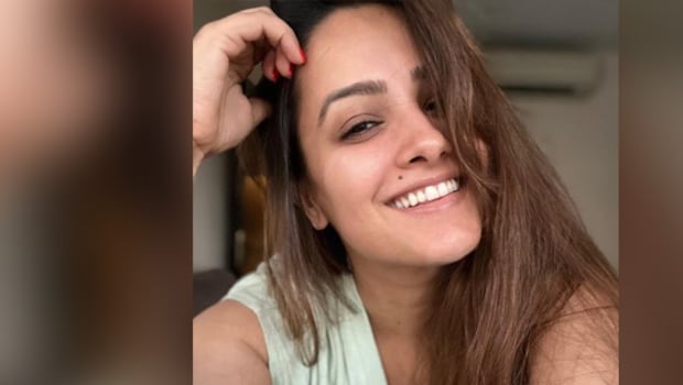 Anita Hassanandani's Birthday Celebration Is All About Cakes; Guess How Many She Cut