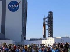 NASA Delays Final Space Launch System Rocket Test For Moon Shot Again