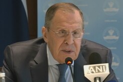 PM Meets Russian Foreign Minister Amid Pressure To Take Anti-Moscow Stand PM Meets Russian Foreign Minister Amid Pressure To Take Anti-Moscow Stand