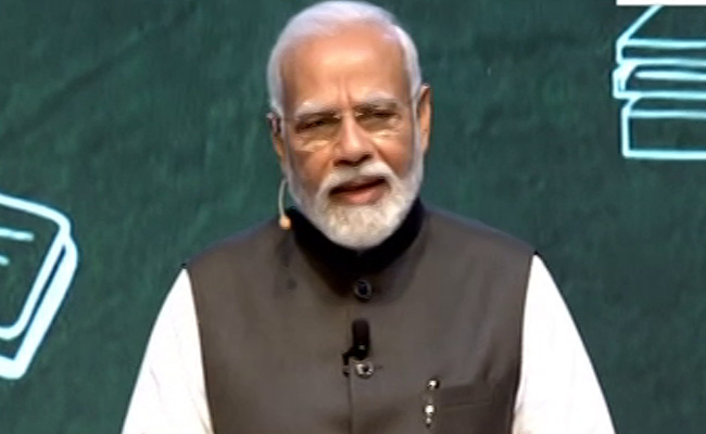 'Covid-19 गया नहीं, कोई नहीं जानता ये 'बहुरूपिया' फिर कब उभर जाए': पीएम मोदी ने कोरोना पर दी चेतावनी