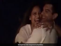 Karan Singh Grover Sings A Song For Wife Bipasha Basu On Their 6th Wedding Anniversary Karan Singh Grover Sings A Song For Wife Bipasha Basu On Their 6th Wedding Anniversary
