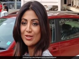 आलिया-रणबीर की शादी पर शिल्पा शेट्टी का यूं आया कमेंट, सुन कर रह जाएंगे आप भी हैरान  आलिया-रणबीर की शादी पर शिल्पा शेट्टी का यूं आया कमेंट, सुन कर रह जाएंगे आप भी हैरान