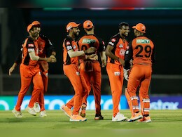 गौतम गंभीर के हेड कोच बनते ही इन 3 खिलाड़ियों की जागी किस्मत! जल्द होगी टीम इंडिया में वापसी गौतम गंभीर के हेड कोच बनते ही इन 3 खिलाड़ियों की जागी किस्मत! जल्द होगी टीम इंडिया में वापसी