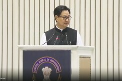 "CBI No More Caged Parrot," Says Law Minister After Chief Justice Remark "CBI No More Caged Parrot," Says Law Minister After Chief Justice Remark