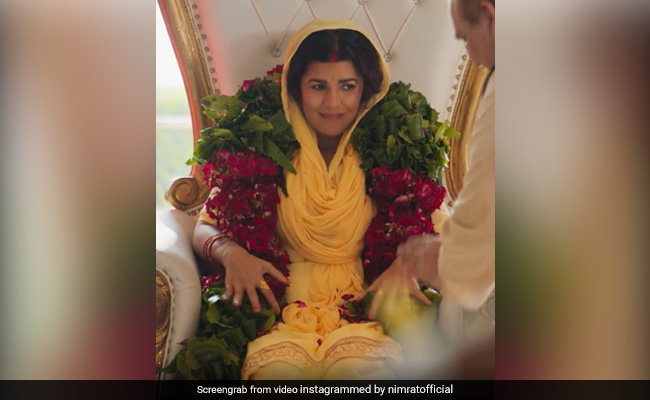 <i>Dasvi</i> Star Nimrat Kaur Received A Handwritten Note From Amitabh Bachchan. Her Reaction