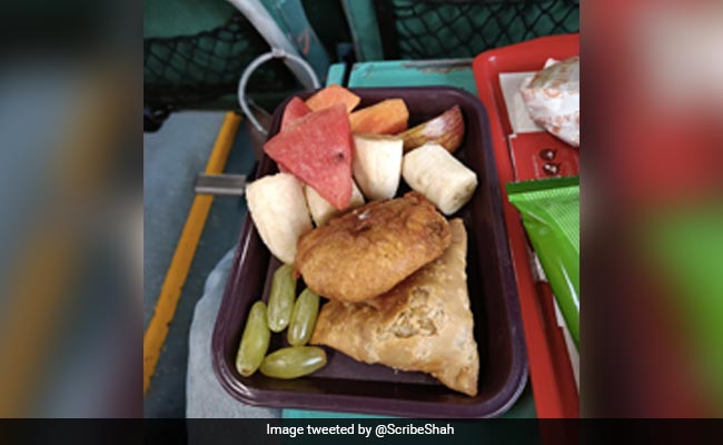 "<i>Roza Hai</i>?": Man Onboard Shatabdi Express Gets Surprise <i>Iftar</i>