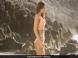 Vaani Kapoor In A Chic Cutout Swimsuit Collectively Makes Us Miss The Beach Vaani Kapoor In A Chic Cutout Swimsuit Collectively Makes Us Miss The Beach
