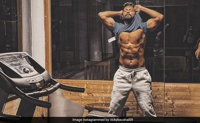 Just Vicky Kaushal Casually Flexing His Abs. Dad Sham Is "Proud Of His Puttar"