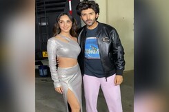 कियारा आडवाणी और कार्तिक आर्यन फिल्मिस्तान स्टूडियो के बाहर आए नजर कियारा आडवाणी और कार्तिक आर्यन फिल्मिस्तान स्टूडियो के बाहर आए नजर