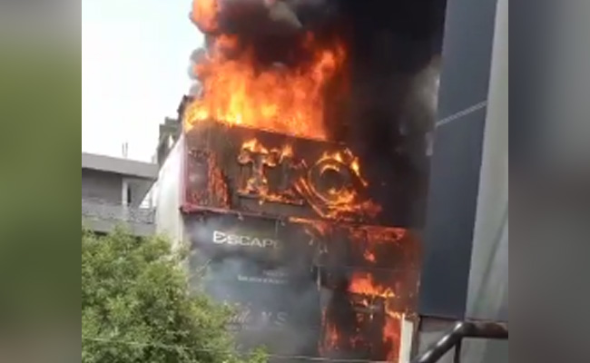 Massive Fire Breaks Out At Delhi Restaurant