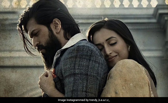 KGF Chapter 2 Box Office Collection Day 15 : KGF की 15वें दिन भी नहीं रुकी कमाई, पार किया इतने करोड़ का आंकड़ा