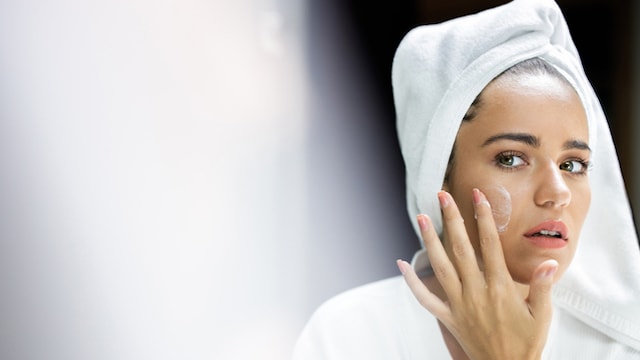 Collagen is an essential element for the skin and plays an important role in ageing