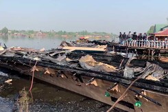 7 Houseboats Destroyed In Massive Fire At Srinagar's Nigeen Lake 7 Houseboats Destroyed In Massive Fire At Srinagar's Nigeen Lake