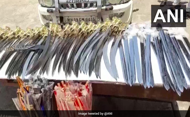 89 Swords Seized In Maharashtra After Car Chase, 4 Arrested