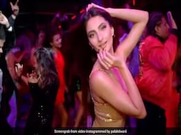 उर्मिला मातोंडकर पर फिल्माया गया गाना ‘मंगता है क्या’ की रीमेक में नजर आई पलक, फैंस बोले- सत्यानाश कर दिया उर्मिला मातोंडकर पर फिल्माया गया गाना ‘मंगता है क्या’ की रीमेक में नजर आई पलक, फैंस बोले- सत्यानाश कर दिया