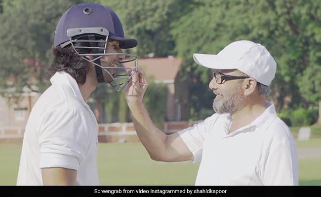 "Powerhouse <i>Bhaijaan</i>" Shahid Kapoor's <i>Jersey</i> Reviewed By Ishaan Khatter