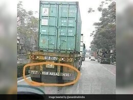 Anand Mahindra Thinks This Message On Back Of A Truck Is "Brilliant" Anand Mahindra Thinks This Message On Back Of A Truck Is "Brilliant"