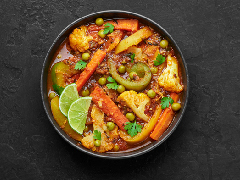 Aloo Aur Mooli Ke Patto Ki Sabzi (Recipe In Hindi)