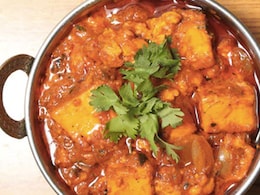 Paneer Butter Masala Trends After GST Hike, Shashi Tharoor Joins The Fun Paneer Butter Masala Trends After GST Hike, Shashi Tharoor Joins The Fun