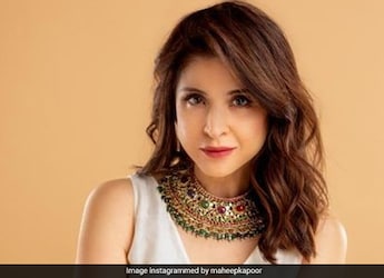 Kareena Kapoor's Birthday Wish For Maheep Kapoor Was All About Indulgence - See Pic Kareena Kapoor's Birthday Wish For Maheep Kapoor Was All About Indulgence - See Pic