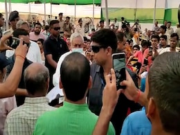 Another Lapse In Nitish Kumar's Security, Crackers Burst At Public Meeting Another Lapse In Nitish Kumar's Security, Crackers Burst At Public Meeting