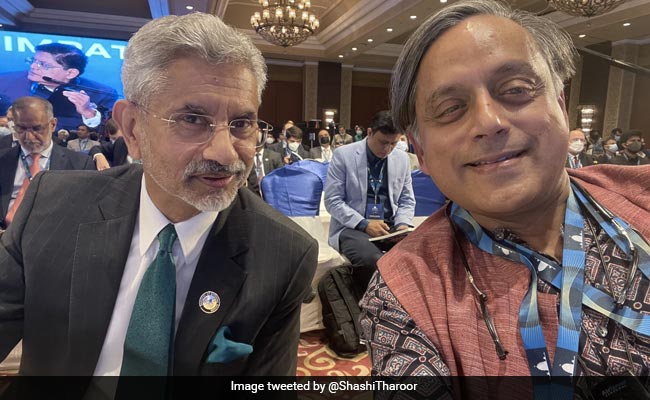 "Urge Jai To Cool A Little Bit": Shashi Tharoor's Advice For S Jaishankar