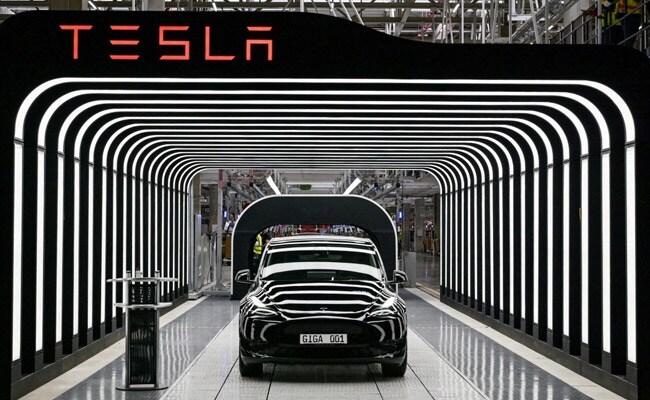 Tesla Puts India Entry Plan On Hold After Deadlock On Tariffs - Report Tesla Puts India Entry Plan On Hold After Deadlock On Tariffs - Report